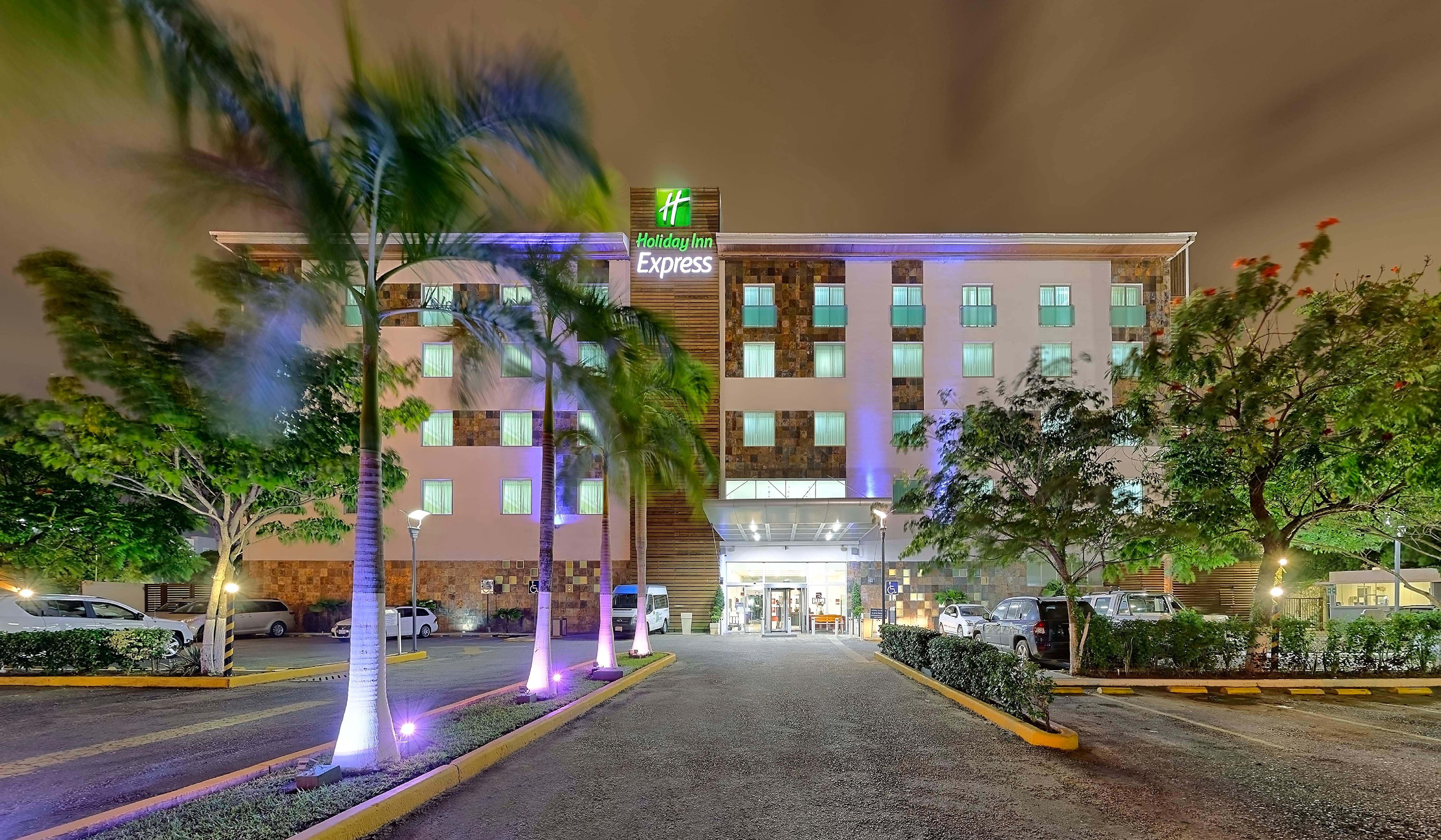 Holiday Inn Express Villahermosa By Ihg Buitenkant foto